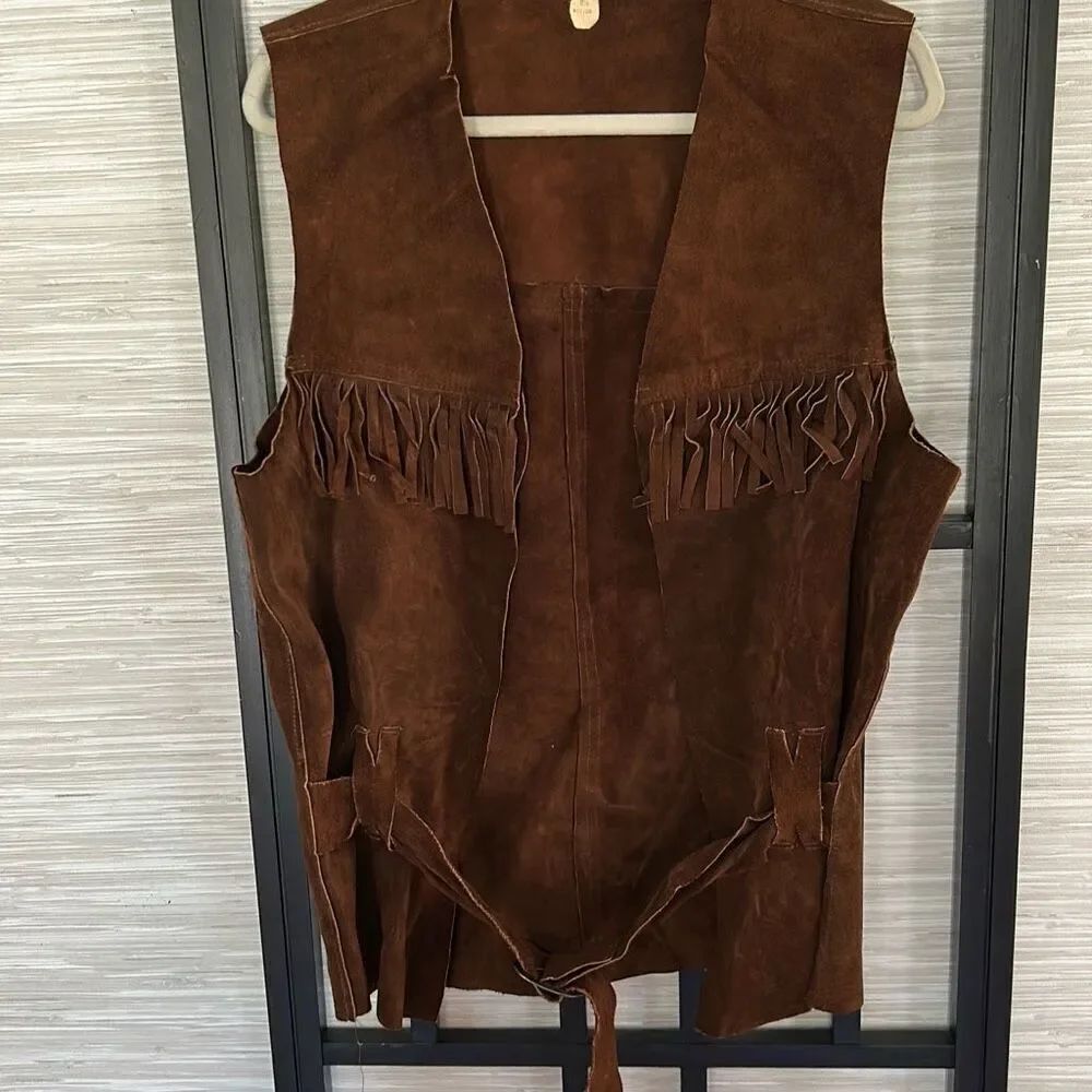 Vintage brown suede vest with fringe size medium